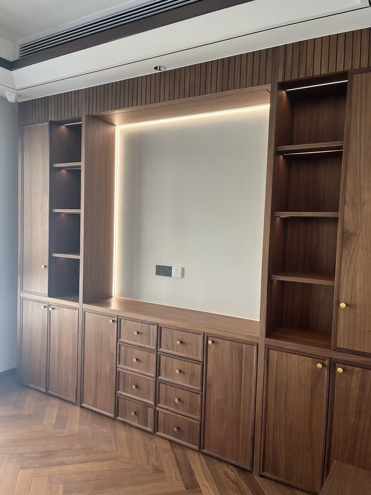 胡桃木整体厨柜