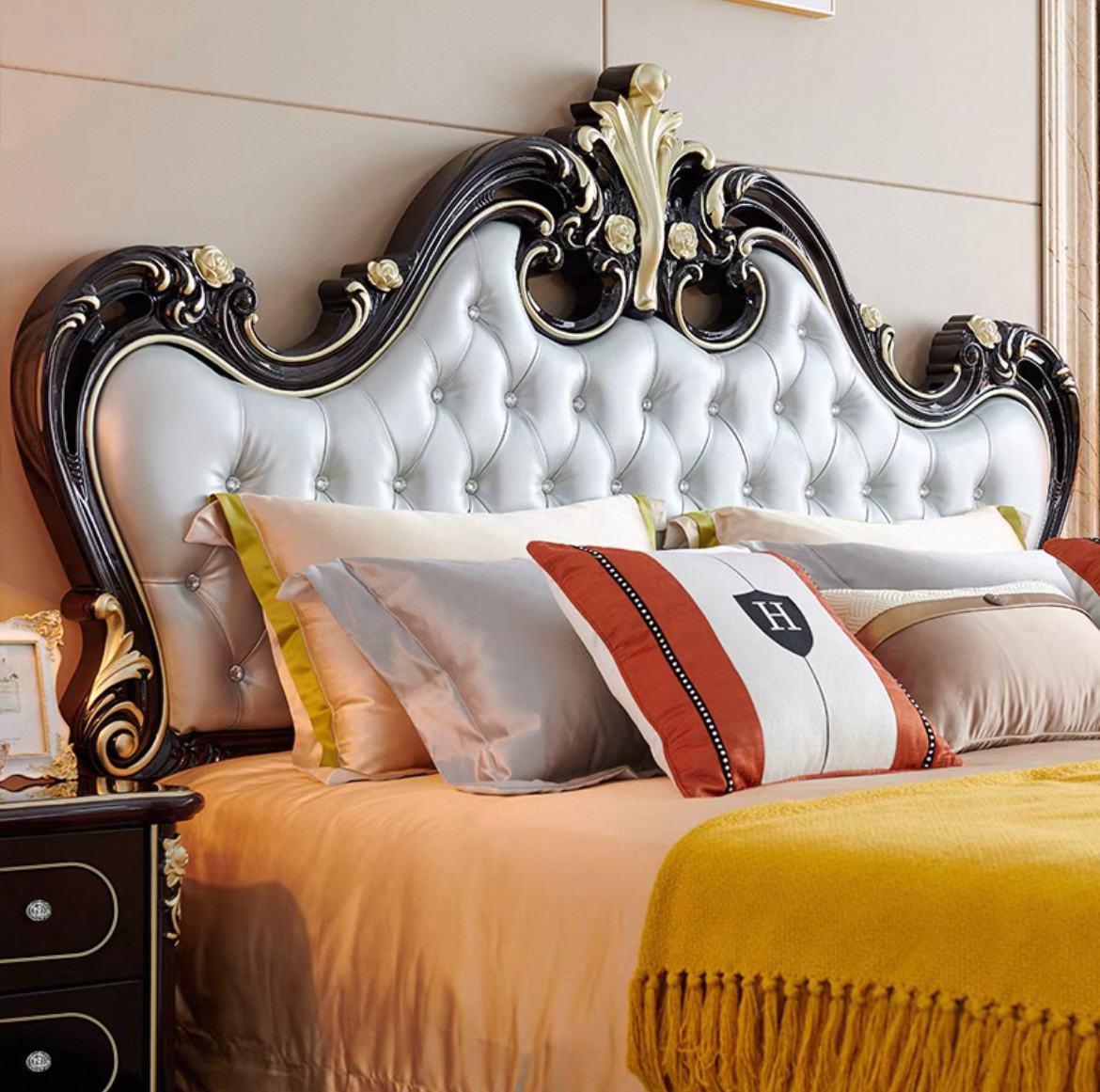 欧式黑檀金银色雕花奢华真皮床