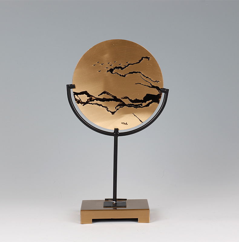 新中式禅意金属圆盘山水摆件 铜色镂空雕刻