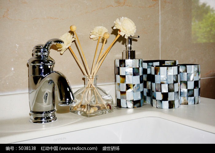 金属圆环山水鸟雀摆件