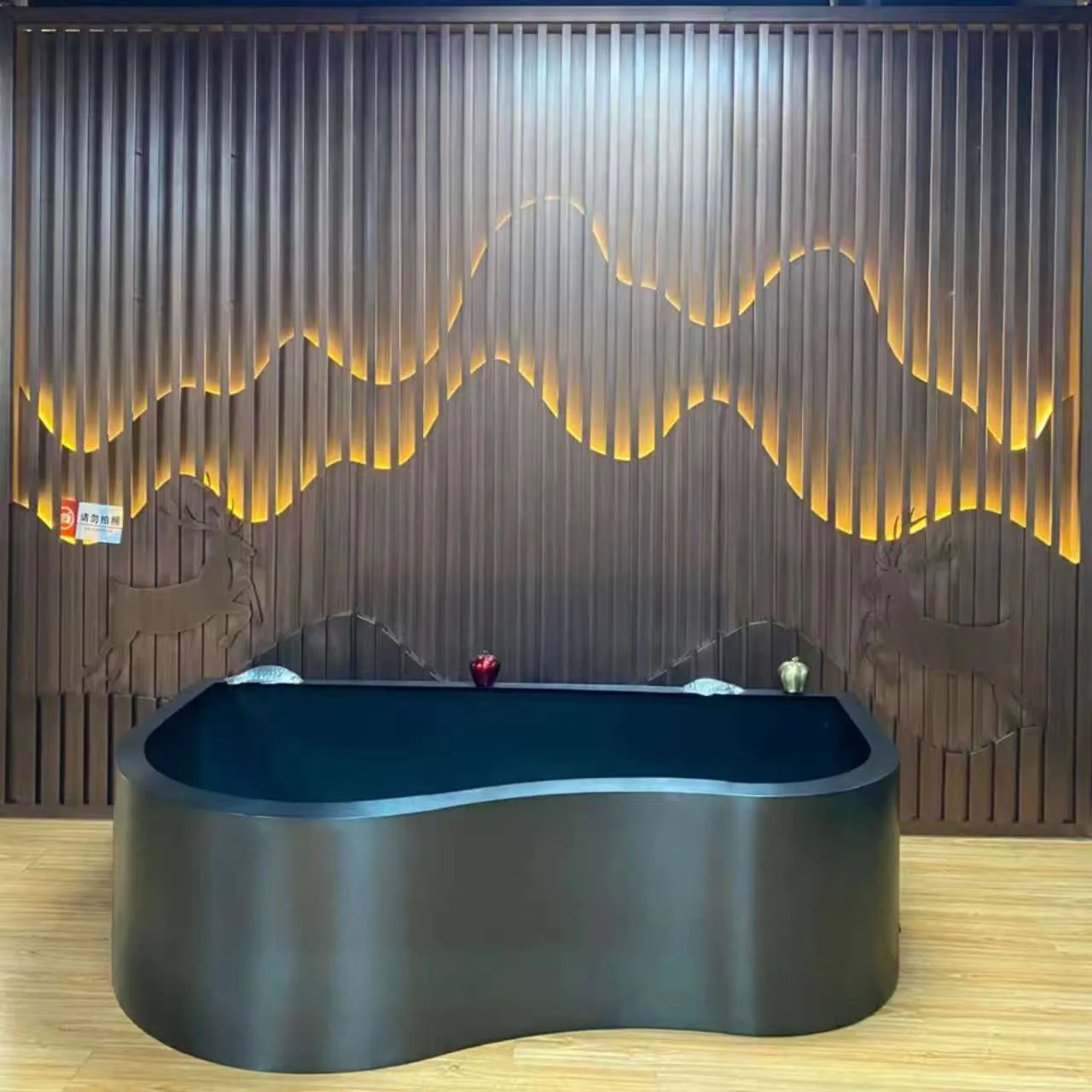 金属艺术展台定制